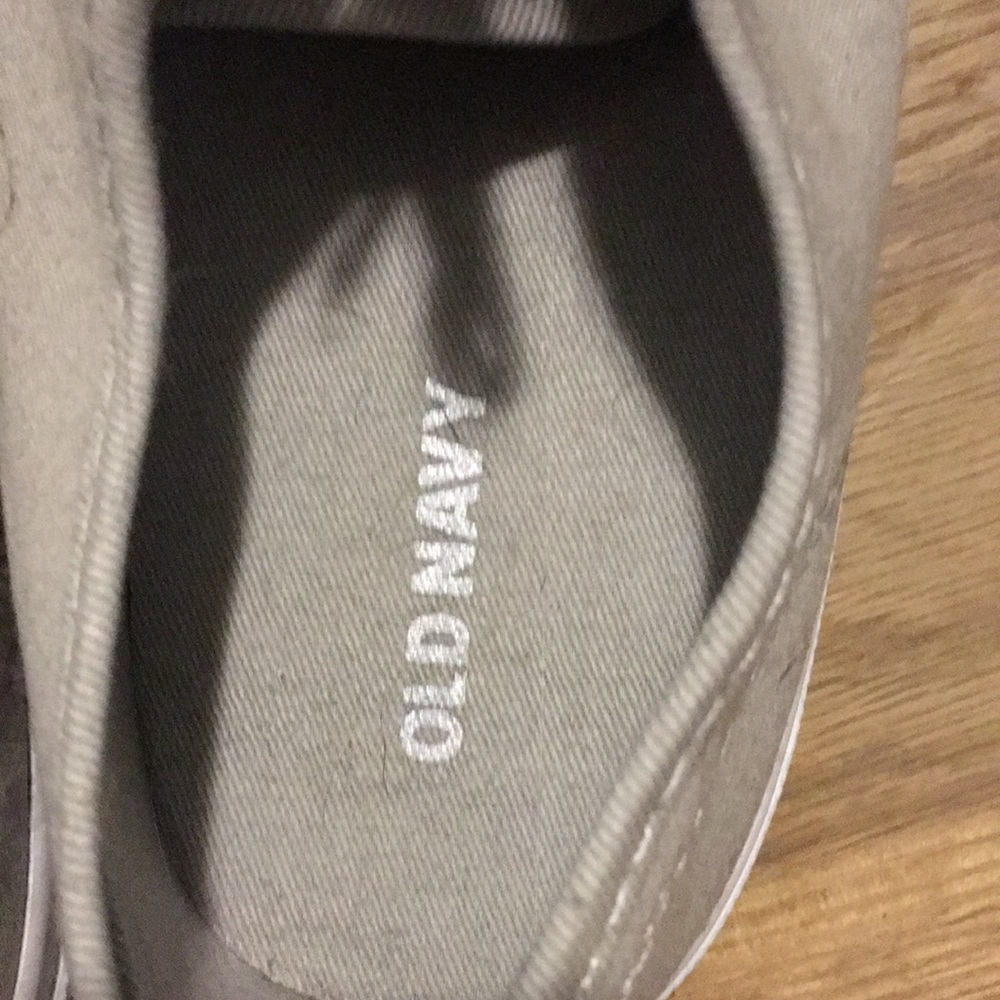 Shoes - Picture 2 of 5